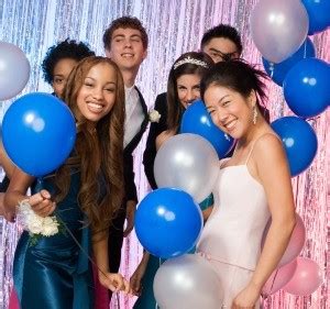 Homecoming Dance Decoration Ideas? | ThriftyFun