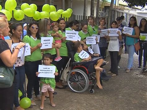 G Pais Protestam Contra Atraso Na Entrega De Rem Dios De Alto Custo