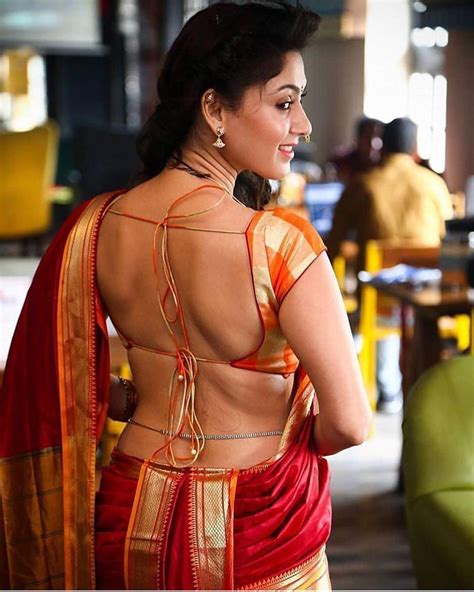 Hot Saree Side View Meera Aaran Saree Traditional Dresses Beauty Hot