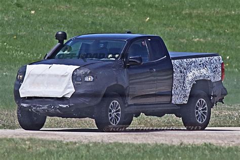 Chevy Colorado ZR2 Bison Spied Testing Upgraded Off-Road Gear | Off ...