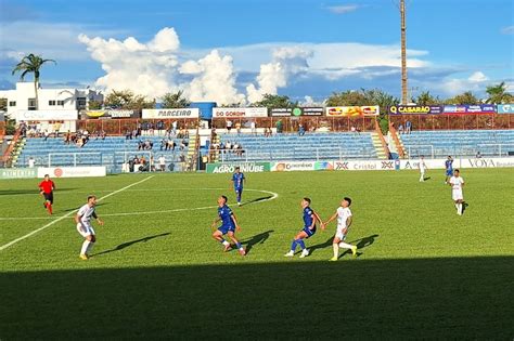 Goianésia X Ceilândia - Ceilândia vai a Goianésia, faz bom jogo e conquista a vitória - DF Esportes