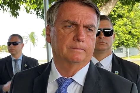 Bolsonaro Faz Post Sobre Combustíveis E é Cobrado Não Deixe O Povo