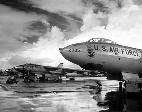 File:Strategic Air Command B-47 Stratojets - 020903-o-9999r-001.jpg ...