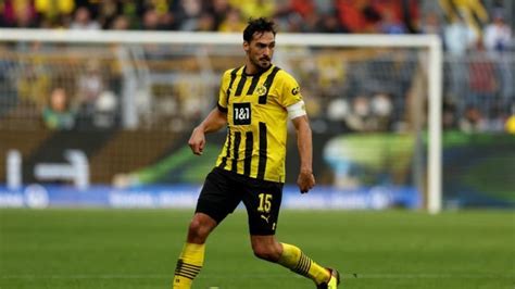 BVB muss gegen Köln wohl auf Mats Hummels verzichten bvb fans