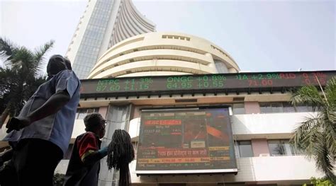 Sensex Spurts Over 400 Points To Trade At 61k Level Nifty Rises 118