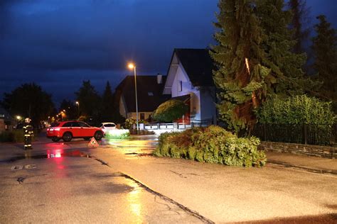 Unwetter Schweres Gewitter über Oberösterreich sorgt für etwa 750