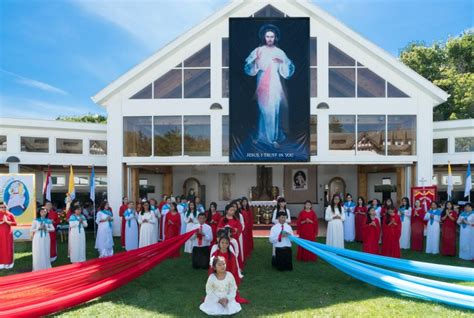 Vietnamese Day The National Shrine Of The Divine Mercy