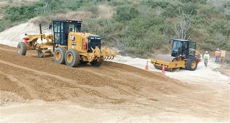 Tumbes Realizan Trabajos De Defensas Ribere As En La Quebrada Corrales