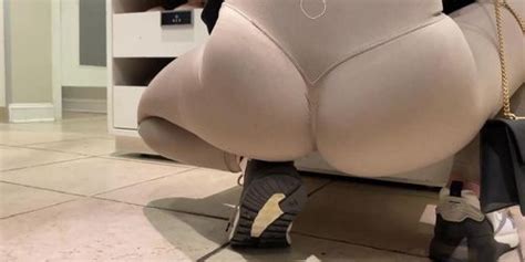 Blonde Girl In Skin Tight Leggings Tnaflix