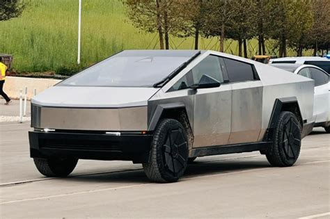 Tesla May Offer Optional Tungsten Carbide Scratch Proof Coating For Cybertruck