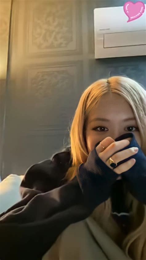 Rosé Blackpink Gaya kasual pria Gaya kasual Gaya