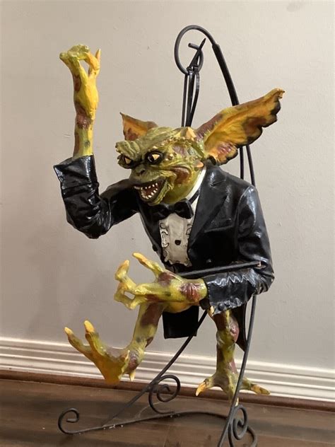 Fiberglass Life Size Gremlins Mohawk Warner Bros Store Display Prop