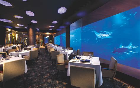 3 underwater restaurants to dine at around the world - SilverKris