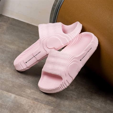 Adidas SLIDE ADILETTE Sandals 22 PINK Shopee Philippines