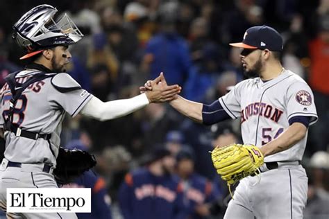 Roberto Osuna máximo en salvamentos