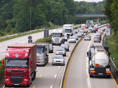 Autostrade Del Mare Incentivare La Navigazione Per Un Paese Pi