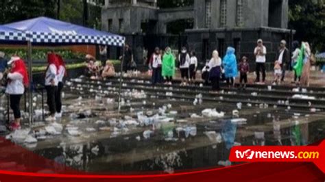 Sampah Berserakan Usai Acara Relawan Jokowi Di GBK Begini Klarifikasi