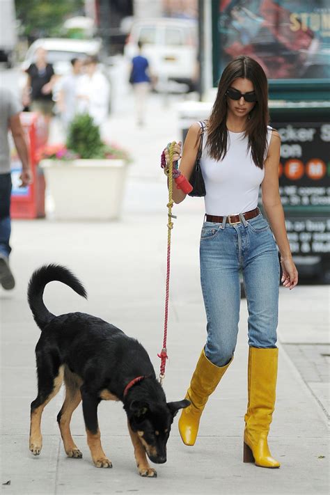 Emily Ratajkowski Sexy In Jeans Hot Celebs Home