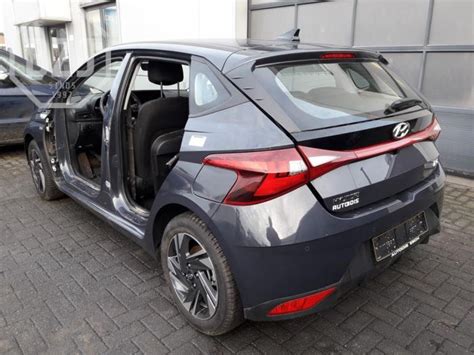 Hyundai I20 10 T Gdi 100 Mild Hybrid 48v 12v Épave 2021 Métallisé Gris