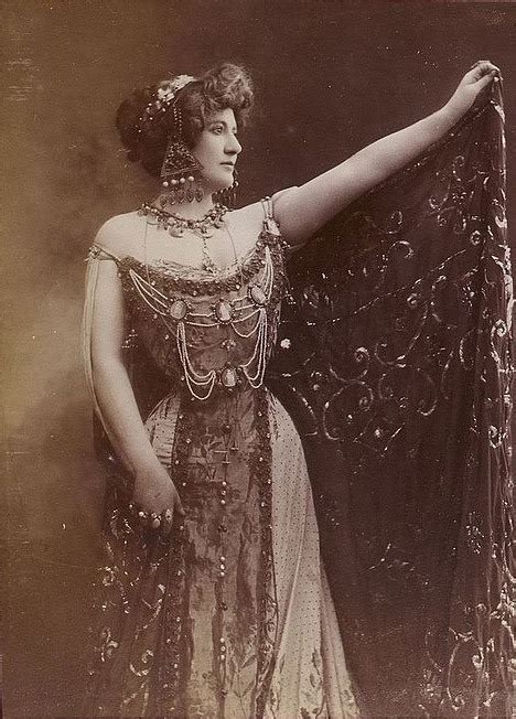 pleasuresoftheduke Thévenet dans Messaline Reutligner C 1900s