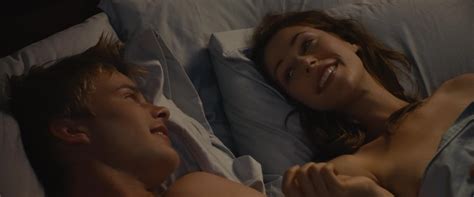 Amanda Crew nude pics página