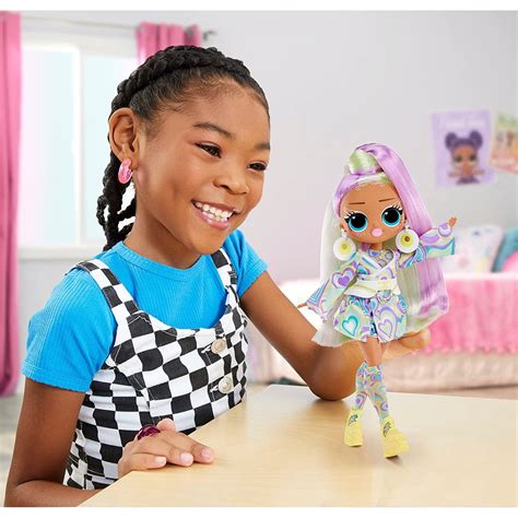 MGA Entertainment LOL Surprise OMG Sunshine Makeover Fashion Doll