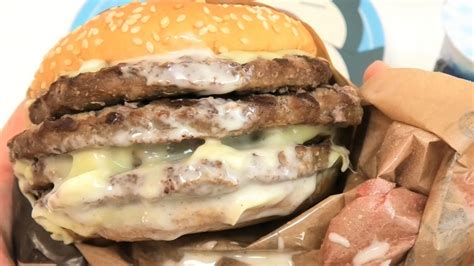 King Yeti Super One Pound Beef Burger Burger King Youtube