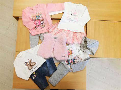 Abbigliamento Bambine Nelle Vetrine Di L Aquilone Moda Bimbo