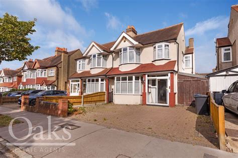 4 Bed Semi Detached House For Sale In Sefton Road Addiscombe Croydon