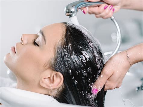 Tips For Healthy Hair Benefits Of Washing Hair With Lukewarm Water