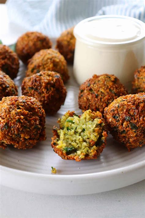 Falafel Recipe With Tahini Sauce Crunchy Creamy Sweet