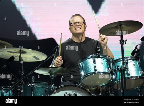 Drummer patrick wilson hi-res stock photography and images - Alamy