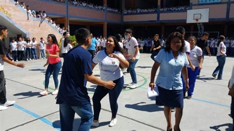 Mes De La Juventud En Nuestro Querido Colegio Virgen De Loreto