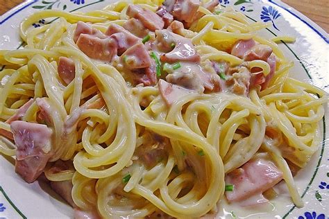 Spaghetti mit Schinken Sahne Soße Sweetrecipes