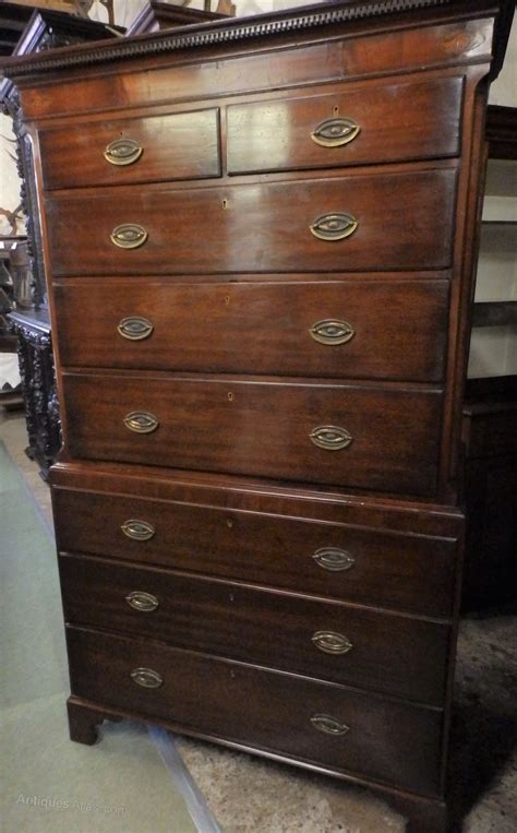 Georgian Chest On Chest - Antiques Atlas