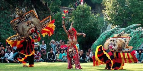 Reog Ponorogo Legendary Cultural Arts Hello Indonesia