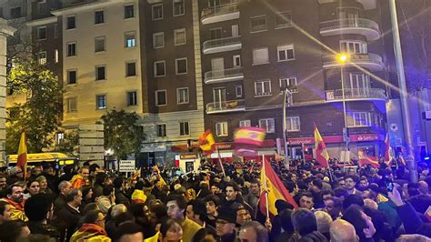 Manifestaci N En Ferraz En Directo La Polic A No Corta Ferraz Al No