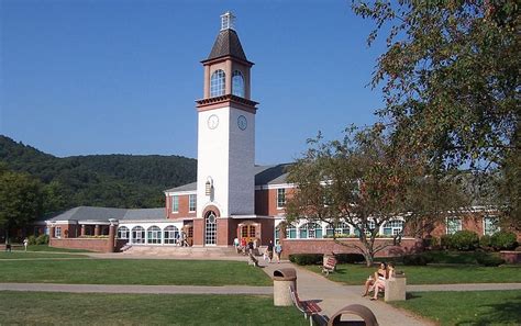 Quinnipiac Acceptance Rate - 2025 Best Guide