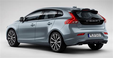 Volvo V40, V40 Cross Country FL revealed for Geneva Paul Tan - Image 447527