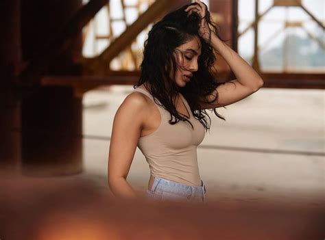 Sobhita Dhulipala Sizzles In Steamy Photoshoot Check Out The Viral