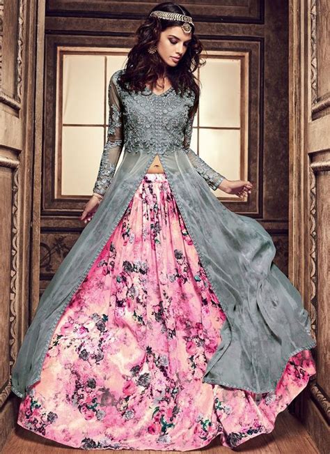 Strike A Different Note With Trending Lehenga Blouse Designs