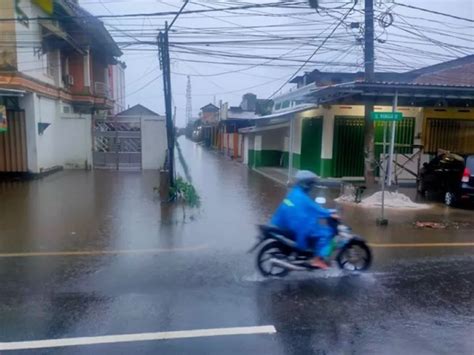 Kota Sampit Kebanjiran Sejumlah Ruas Jalan Kembali Tergenang Prokal