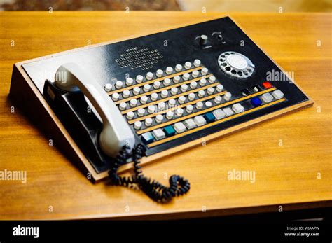 Retro telephone switchboard hi-res stock photography and images - Alamy