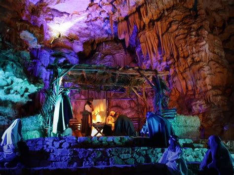 Il Presepe Vivente Nelle Grotte Di Castellana Lunpli Promuove La