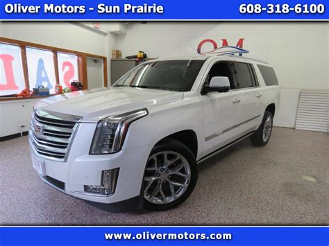 Used 2017 Cadillac Escalade Esv 4wd 4dr Platinum For Sale In Sun Prairie Wi 53590 Oliver Motors