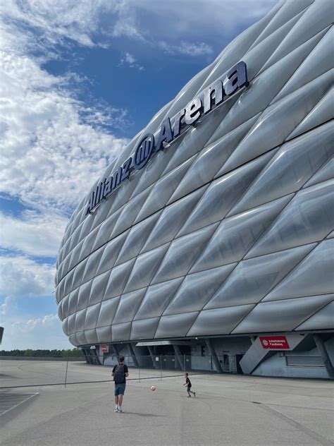 Groundhopper Soccer Guides | Bayern Munich Stadium Tour