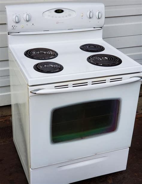 Maytag 4 Burner Stove Digital Controls Self Clean Classifieds