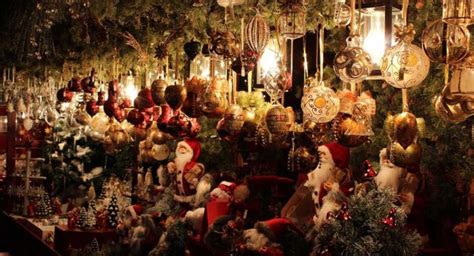 Darmstädter Weihnachtsmarkt Weihnachtspyramide leuchtet wieder