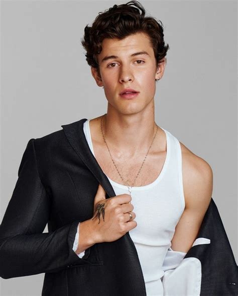 Pin by Elio&Oliver on Shawn mendes in 2023 | Shawn mendes photoshoot ...