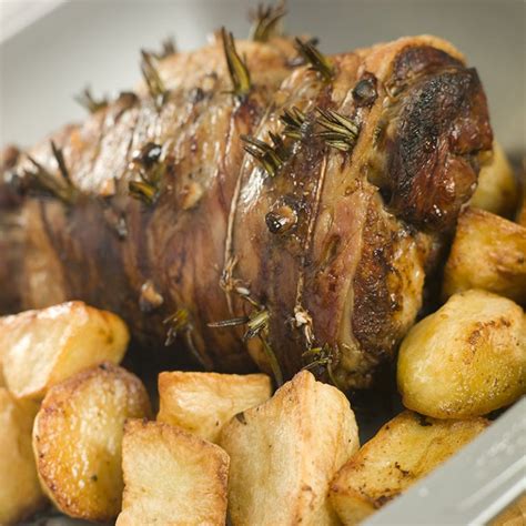 Recette poitrine dagneau pommes de terre et épinards Marie Claire